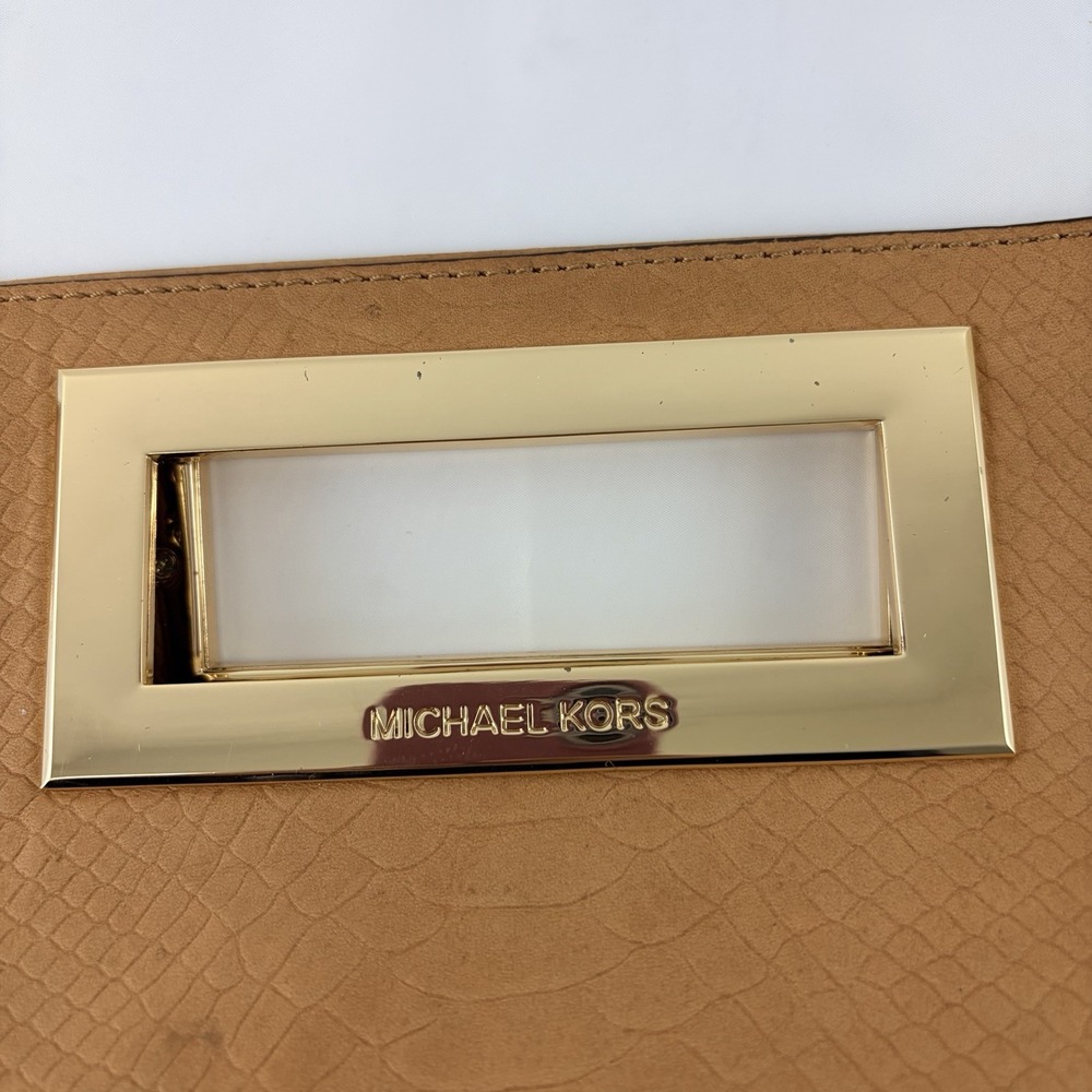 Michael Kors Tan Snakeskin Embossed‎ Leather Clutch Gold Frame - Picture 4 of 9